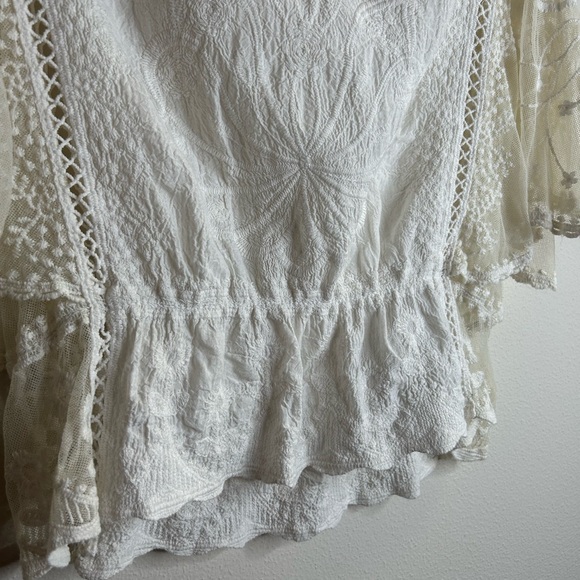 New Look White Lace Blouse with Sheer Sleeves - Picture 4 of 7